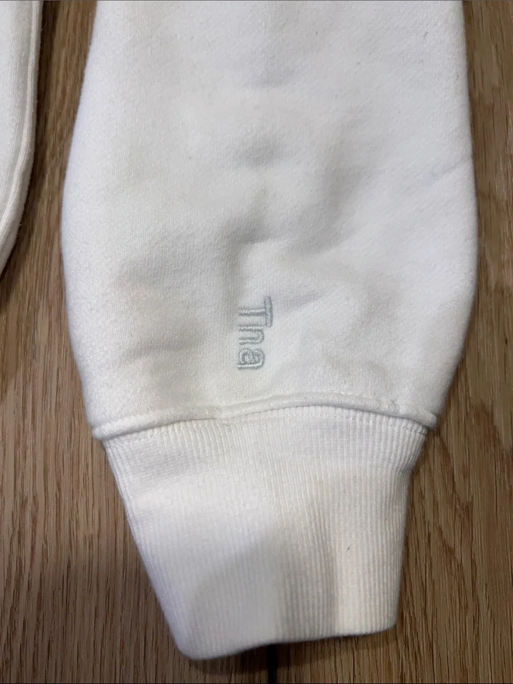 Aritzia TNA Cozy Fleece Hoodie in White - Picture 9 of 10